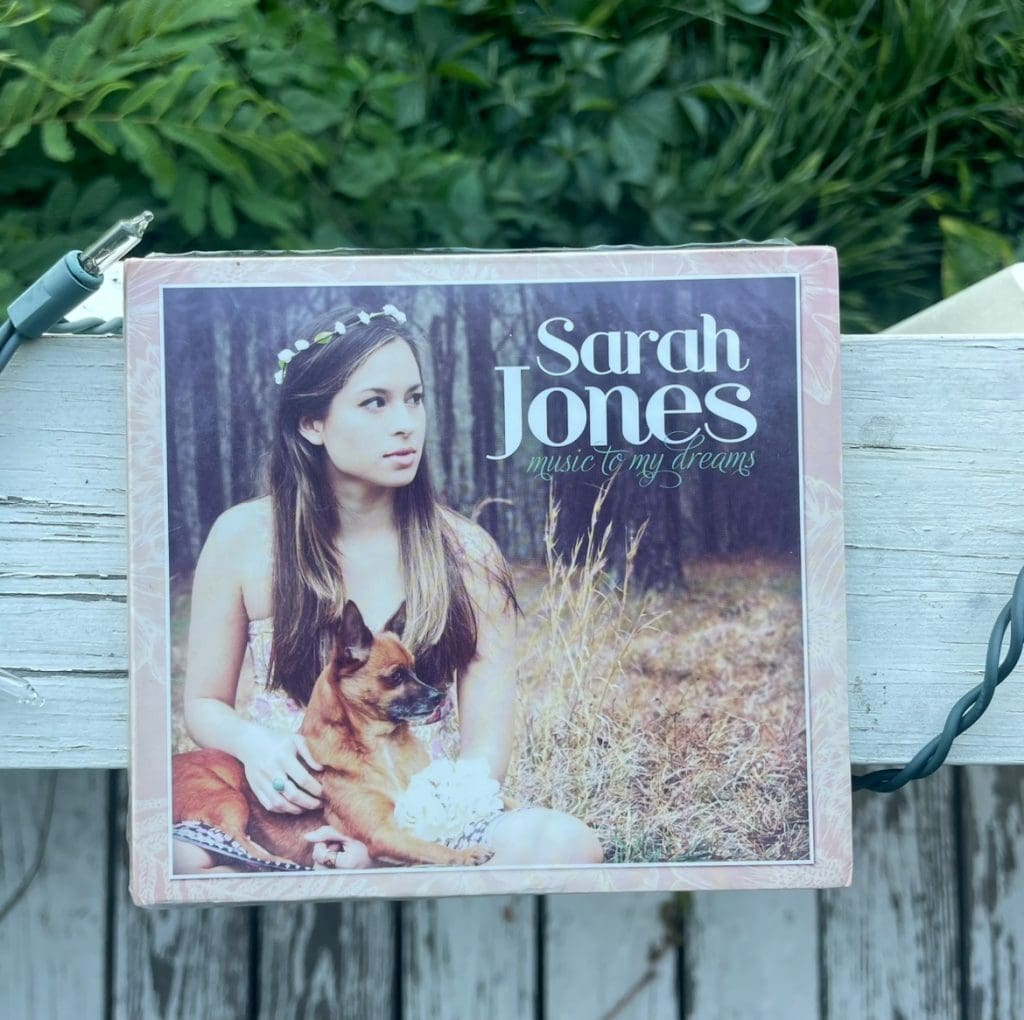 Sarah Jones "music to my dreams" CD